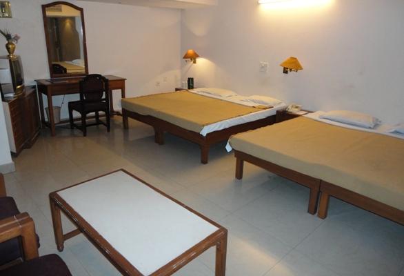 Hotel Shelter 